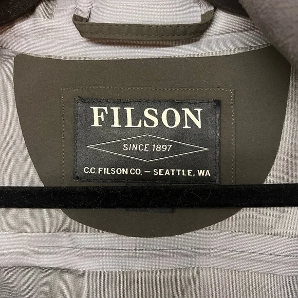Filson Skagit Rain Jacket - Picture 2 of 4